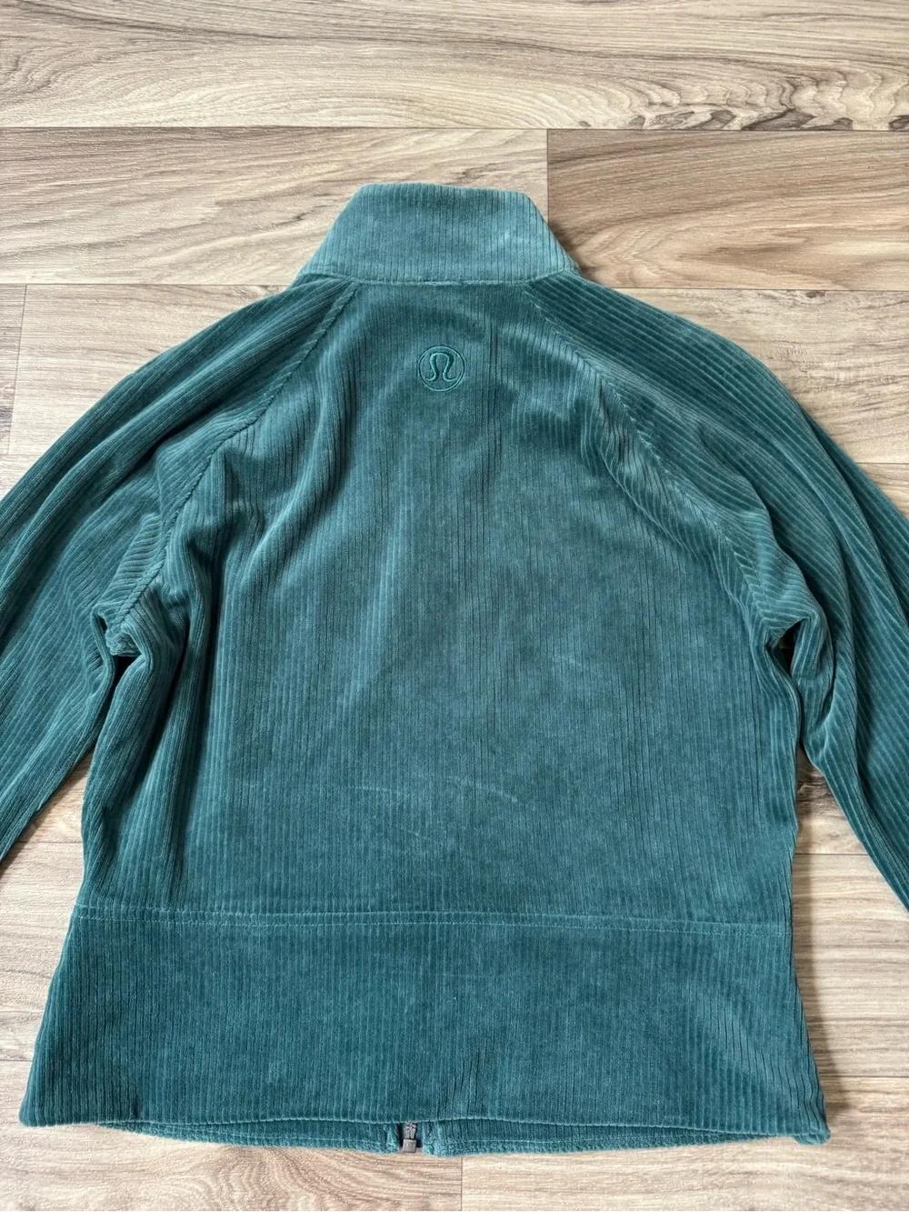 Lululemon Women's Scuba Track Jacket in Velvet Cord Storm Teal Size 8